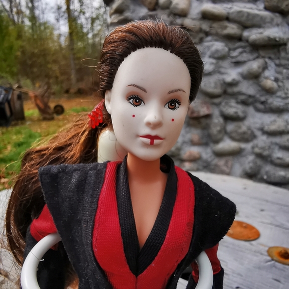 Vintage 1999 Hasbro Lucas Film Ltd Queen Amidala Barbie Doll - Picture 8 of 12